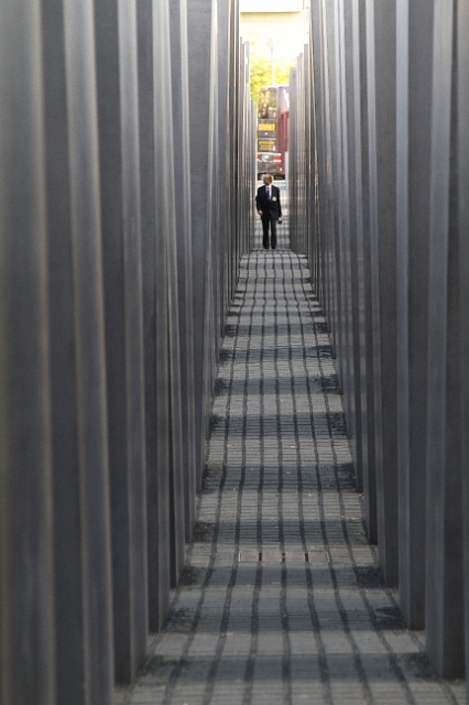 321 Holocaust monument.JPG